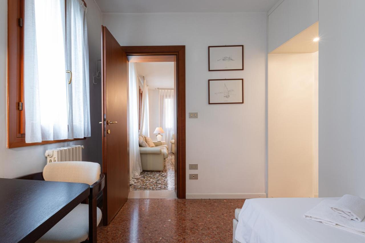 Canale View Apt - S. Agostino Venesia Bagian luar foto